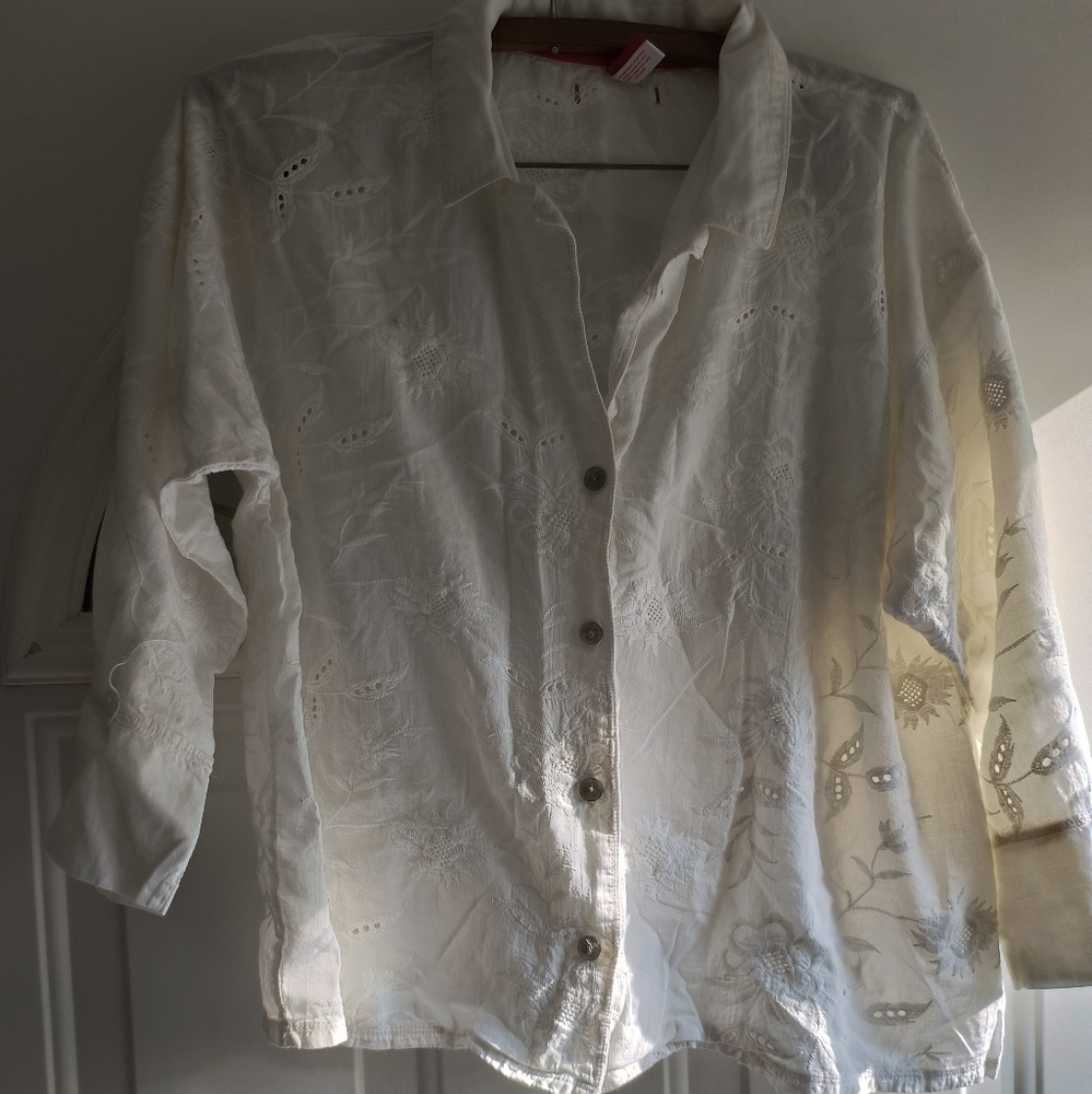 Josie Natori Eyelet Button Down Shirt Size Large